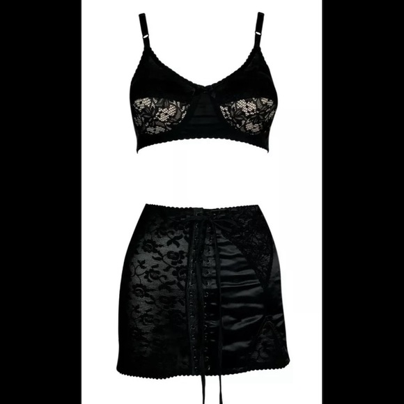Dolce & Gabbana vibrate 1990 skirt lace satin with bra top
